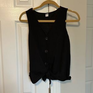 Front knot black tank
